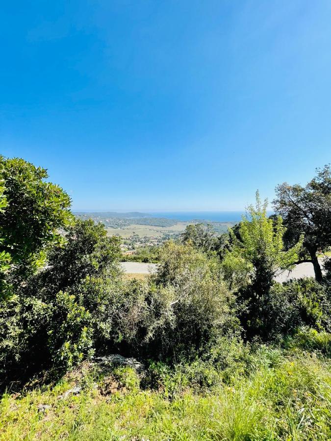 Superbe T2 Avec Vue Mer Et Piscine La Croix-Valmer Exterior photo